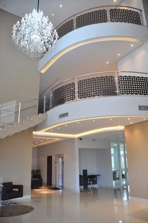 Kamur Plaza Hotel Goianesia Exteriör bild