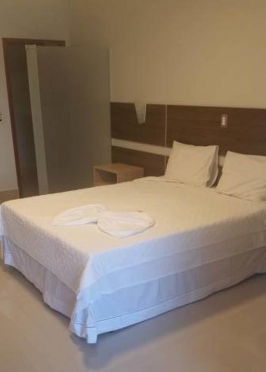 Kamur Plaza Hotel Goianesia Rum bild
